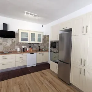 https://villa-megila.in-canary-islands.com